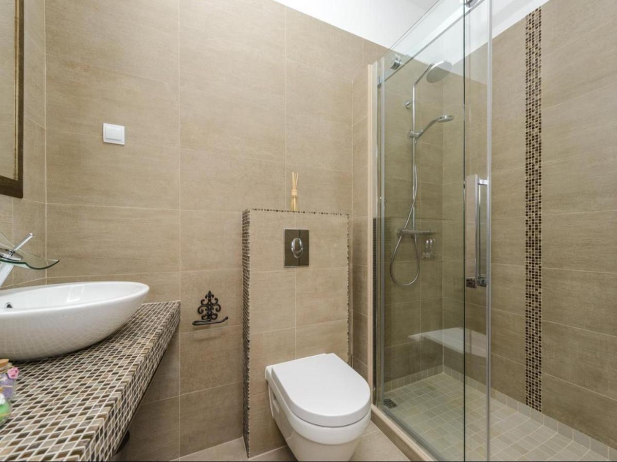 Franka Old Town Apartment